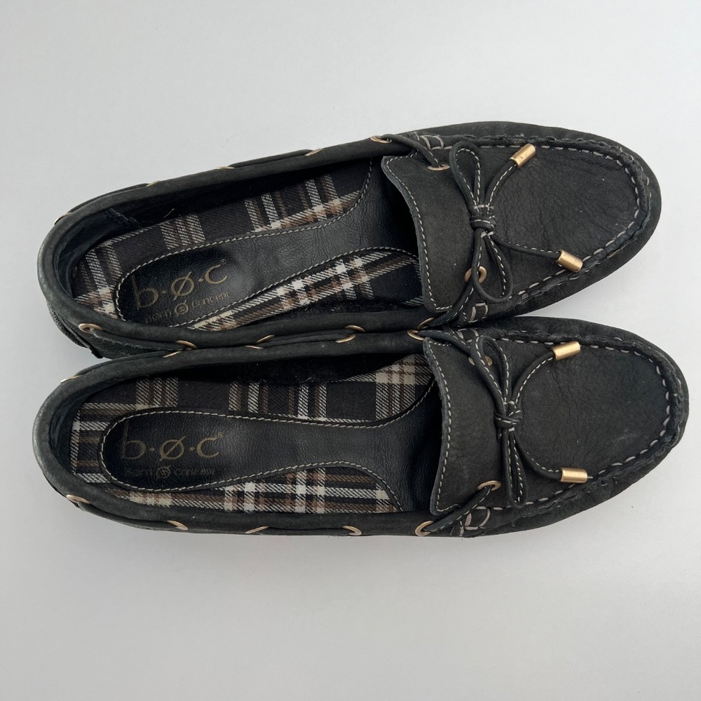 B.Ø.C Born Women's Black Leather Loafer size 7.5M - Picture 3 of 8